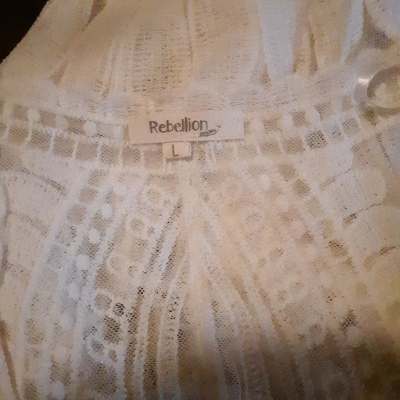 Rebellion Boho Lace Cover-Up - Picture 4 of 8